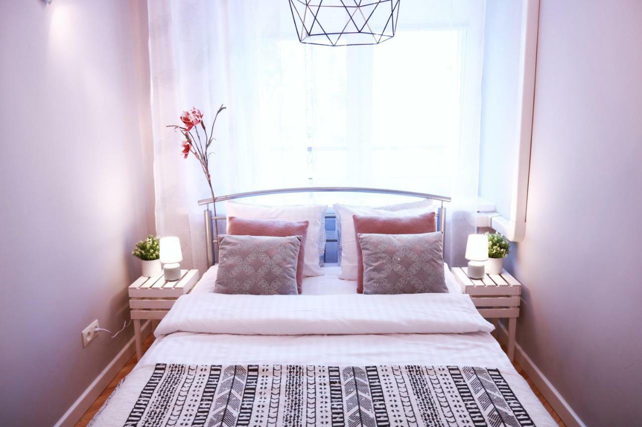 Chill & Explore By Cooee Apartments วอร์ซอ ภายนอก รูปภาพ