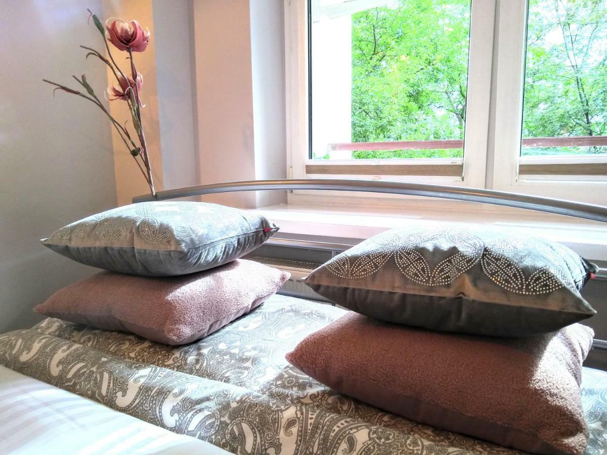 Chill & Explore By Cooee Apartments วอร์ซอ ภายนอก รูปภาพ